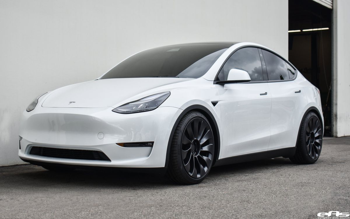 Tesla Model Y buitenkant voor
