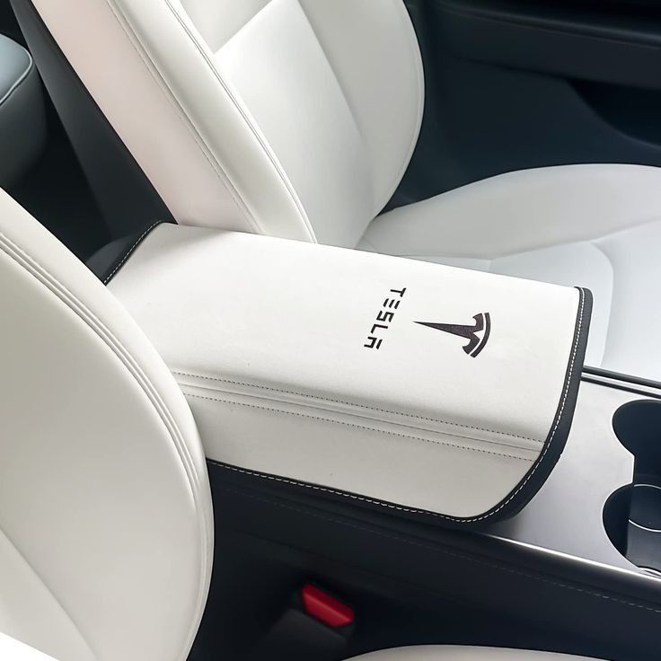 Tesla Model Y interieur middenconsole